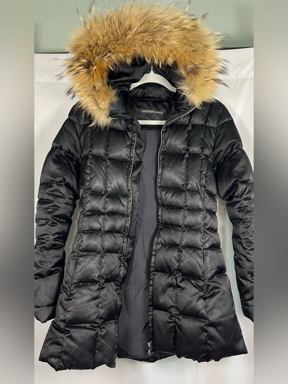 Andrew Marc quilted black goose down puffer jacket with real fur hood sz m